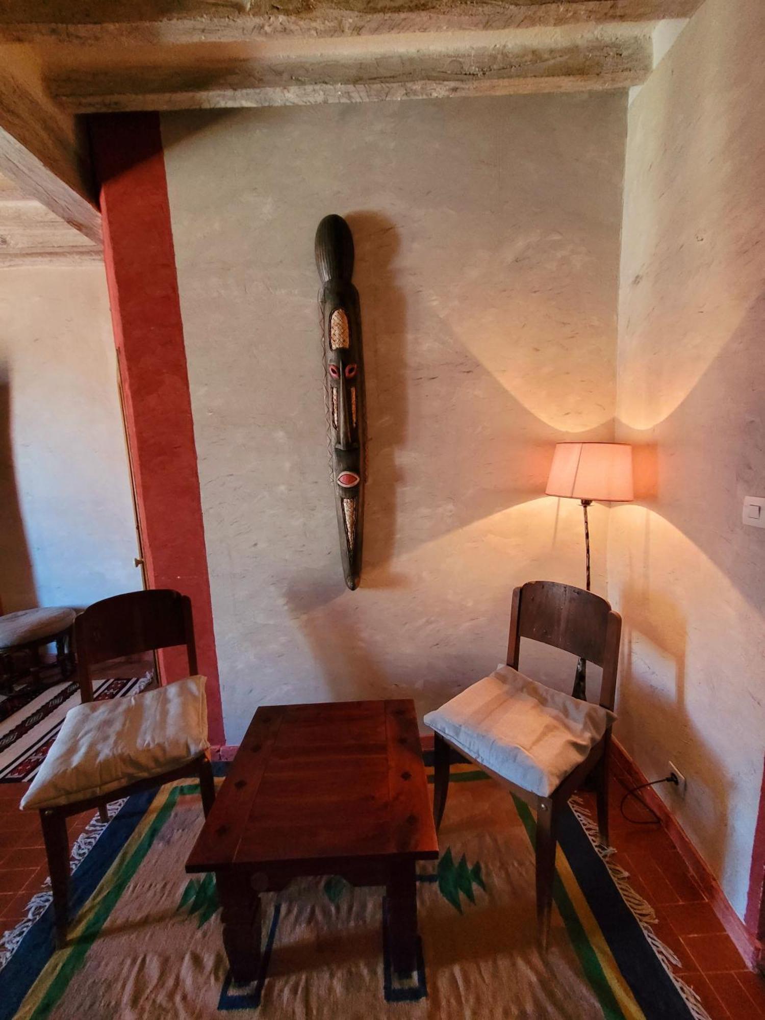 ホテル Au Puits De La Fontaine Tavernes 部屋 写真