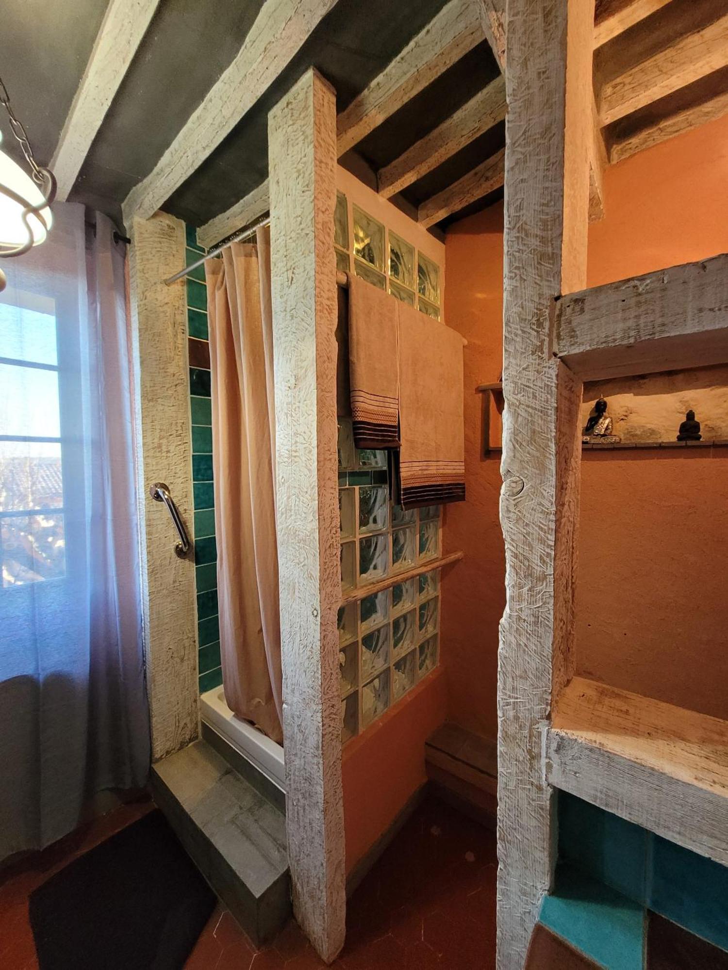 ホテル Au Puits De La Fontaine Tavernes 部屋 写真