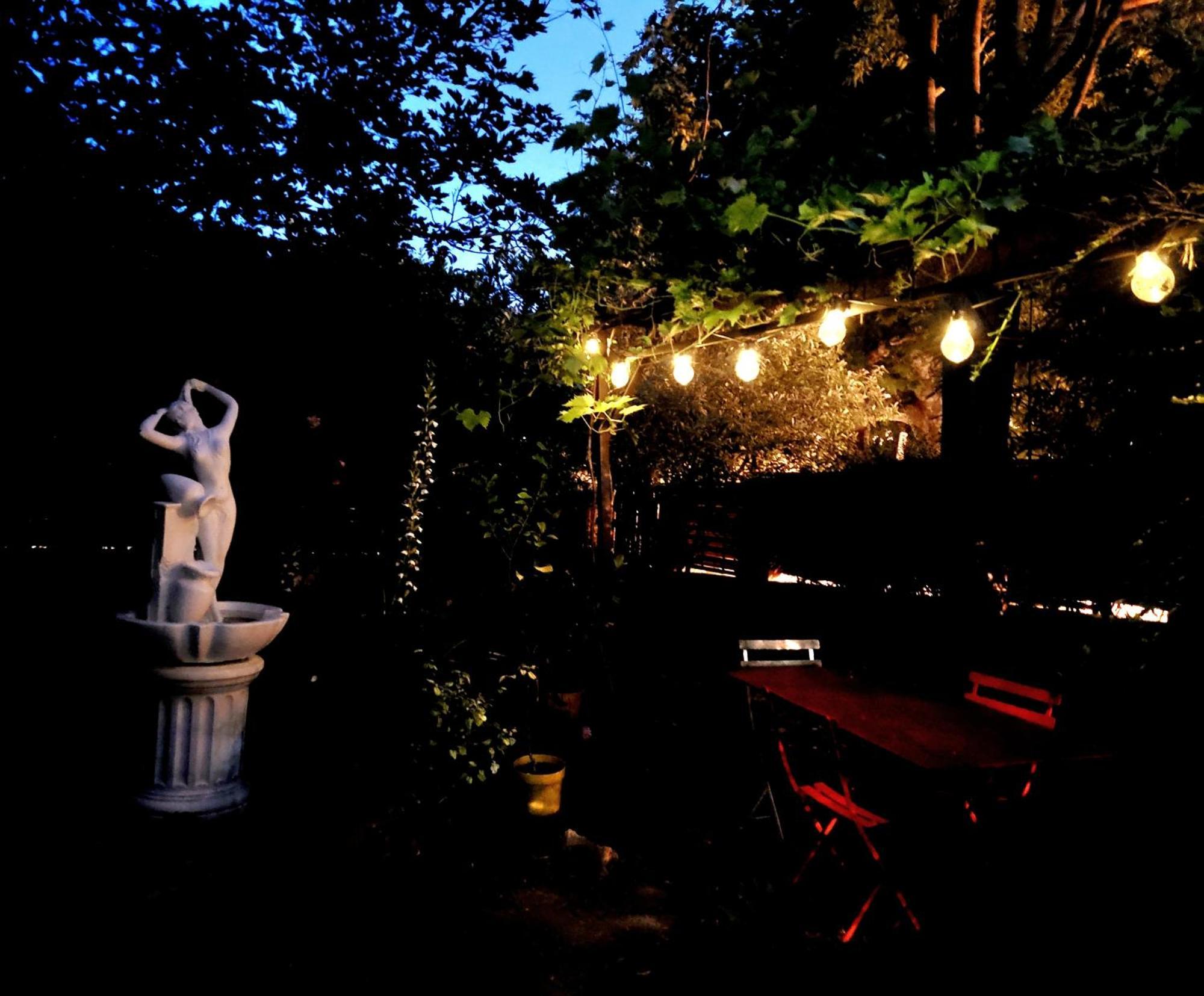 ホテル Au Puits De La Fontaine Tavernes エクステリア 写真